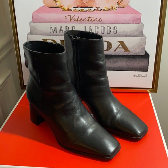 INC ankle boots used in good condition. - Picture 2 of 4